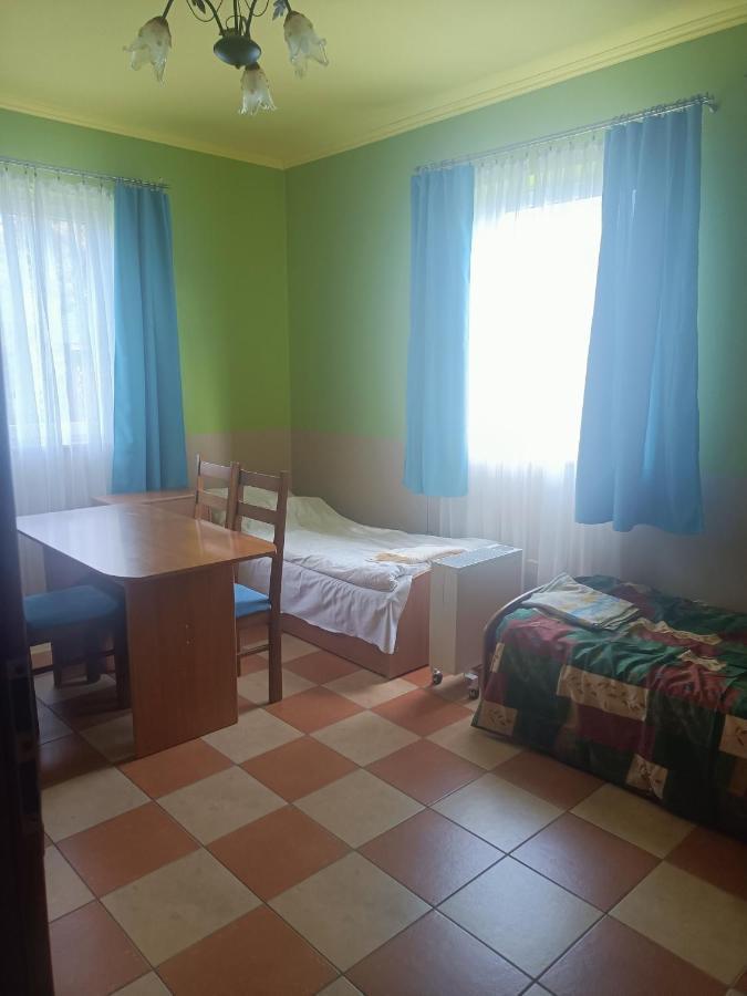 Gosciniec Hotel Bobliwo Екстериор снимка