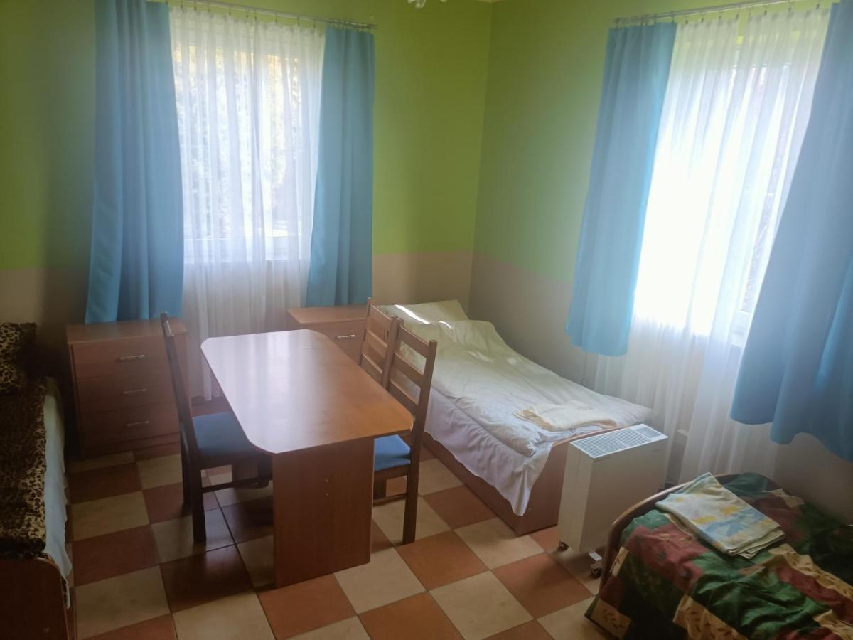 Gosciniec Hotel Bobliwo Екстериор снимка